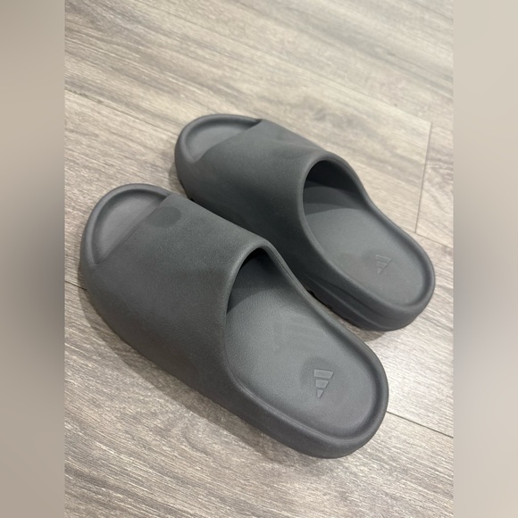 Slide - Picture 2 of 2